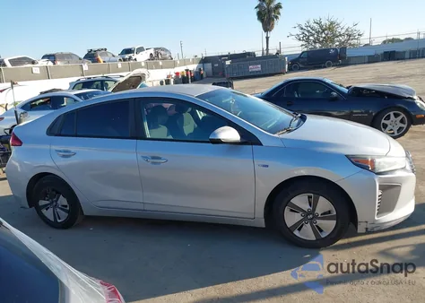 2018 Hyundai Ioniq Hybrid Blue z USA, uszkodzony, nr VIN KMHC65LC9JU065305